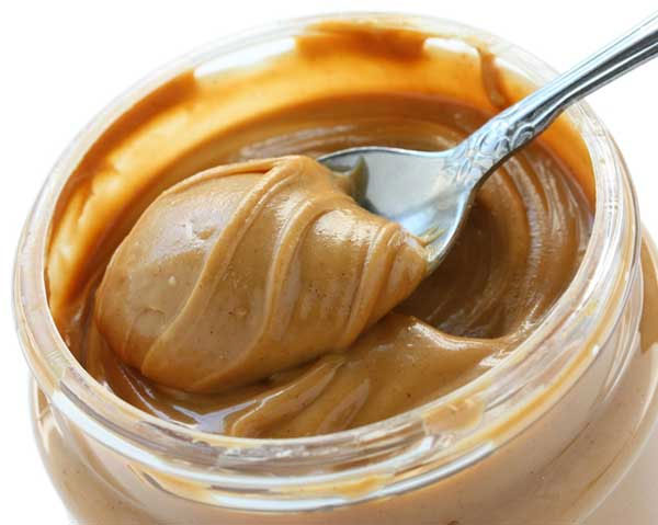 Bơ đậu phộng kèm với bánh mì tạo ra bữa sáng bổ dưỡng 8 lợi ích tuyệt vời của lạc với sức khỏe
