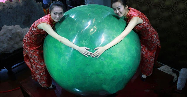 Viên Dạ Minh Châu Khổng Lồ: Câu Chuyện Lạ Lùng Của Zhao Sheliang