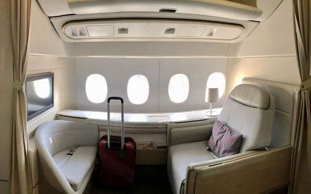 ghế-ngồi-hạng-thương-gia-cua-air-france Trải nghiệm ăn uống độc đáo trên không