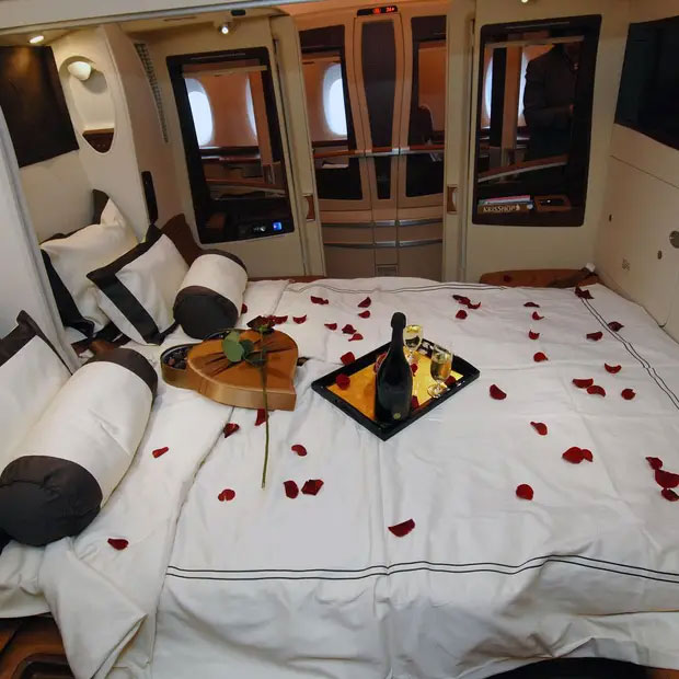 ghế-ngồi-hạng-thương-gia-cua-singapore-airlines Hạng Suites dành cho những ai yêu cầu sự riêng tư