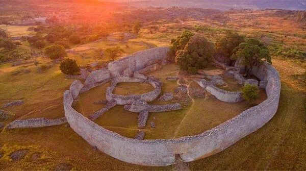 Khám Phá Vương Quốc Đá Đại Zimbabwe: Những Bí Ẩn Chưa Được Giải Mã
