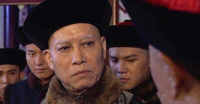 Những Bí Ẩn Về Hoạn Quan Lưu Cẩn: Từ Quyền Lực Đến Sự Sụp Đổ