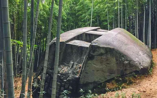 hon-da-rock-ship-1