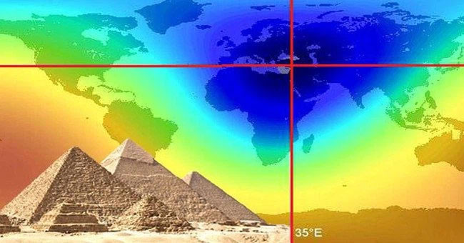 Đại kim tự kháp đồ sộ được xây dựng cho Pharaoh Khufu