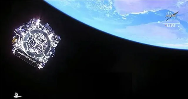 Hình Ảnh Vũ Trụ Sâu Nhất Được NASA Công Bố: Kỳ Diệu Từ Kính Viễn Vọng James Webb