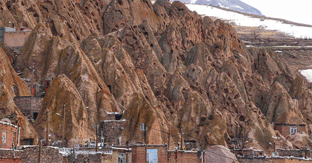 Khám Phá Ngôi Làng Hang Động Độc Đáo Tại Iran