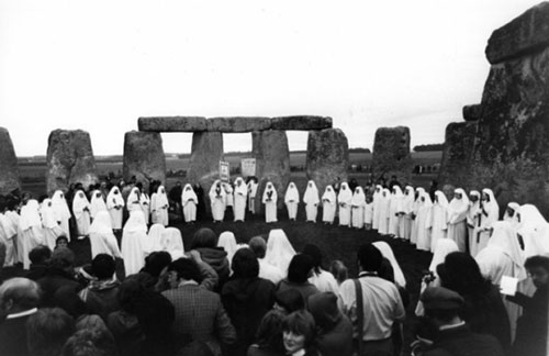 Nghi lễ mừng chu kỳ vũ trụ tại Stonehenge Nghi lễ mừng chu kỳ vũ trụ tại Stonehenge