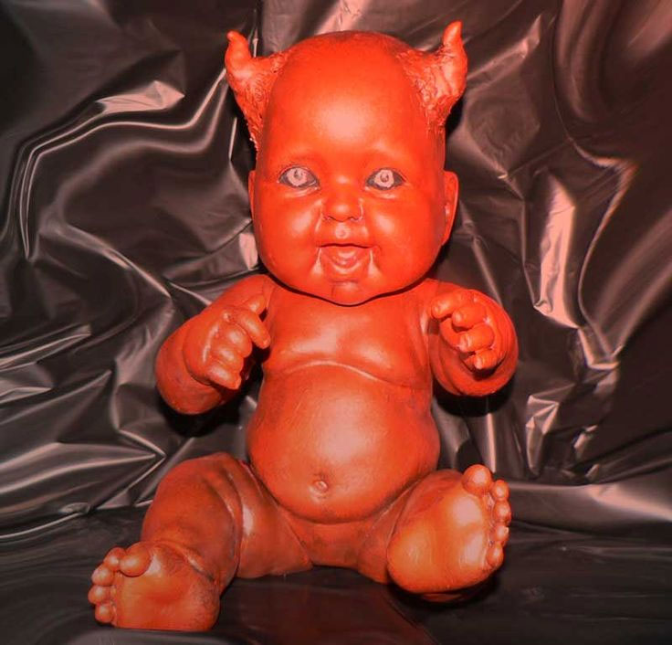 Búp bê Devil Baby Búp bê Devil Baby